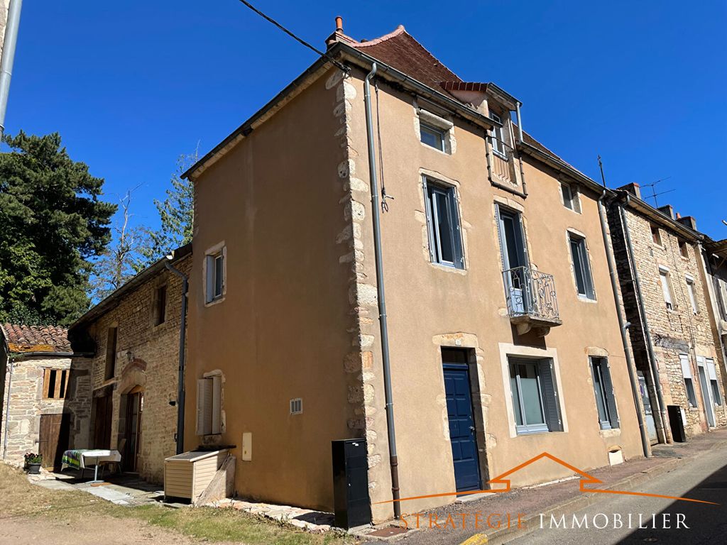 Achat maison à vendre 5 chambres 178 m² - Saint-Gengoux-le-National