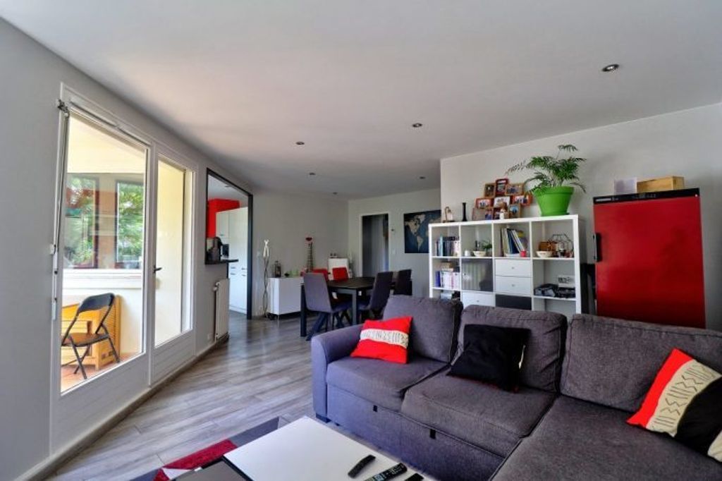 Achat appartement à vendre 4 pièces 88 m² - Vénissieux