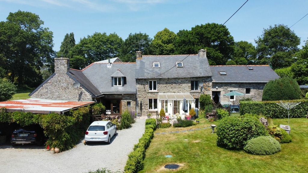 Achat maison à vendre 7 chambres 278 m² - Maël-Carhaix