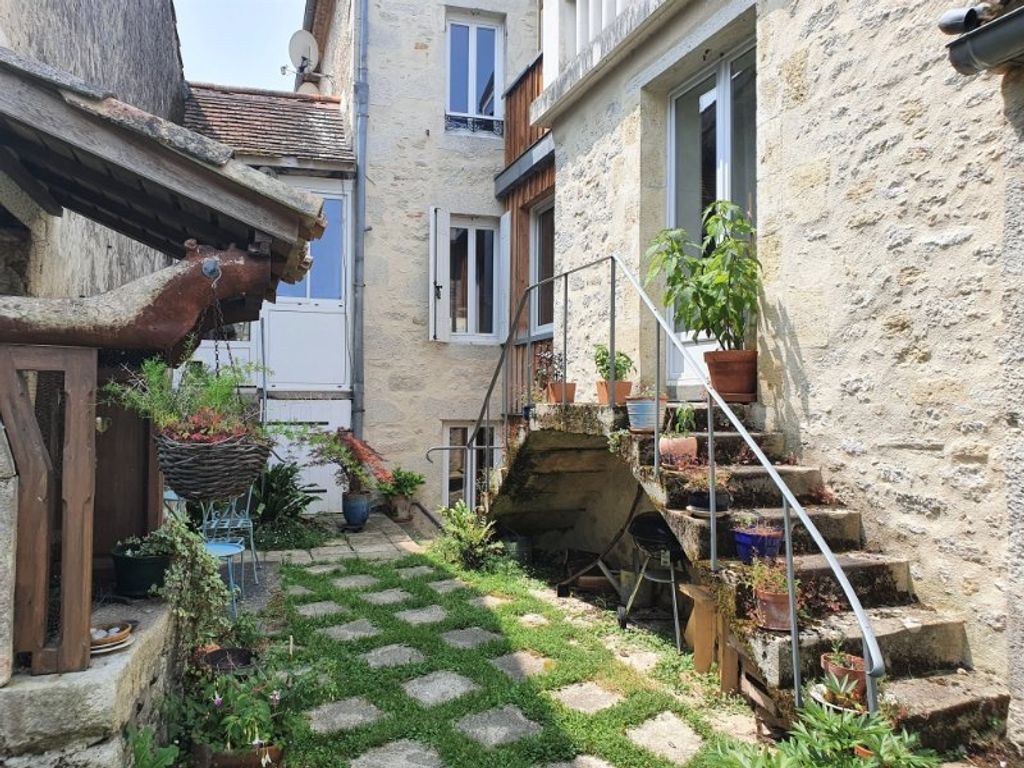 Achat maison à vendre 4 chambres 165 m² - Pellegrue