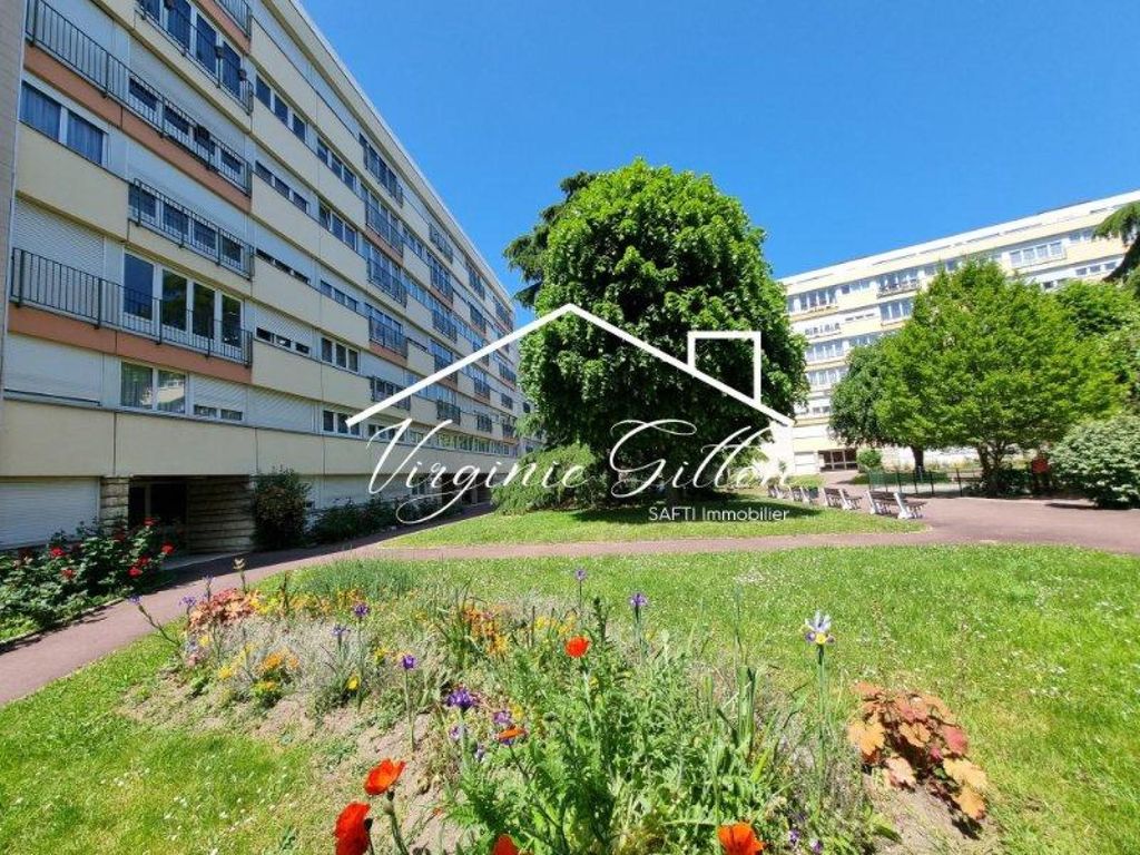 Achat appartement à vendre 2 pièces 49 m² - Yerres