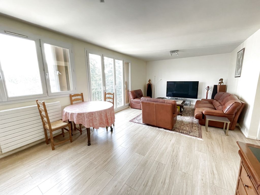Achat appartement à vendre 4 pièces 98 m² - Le Plessis-Trévise