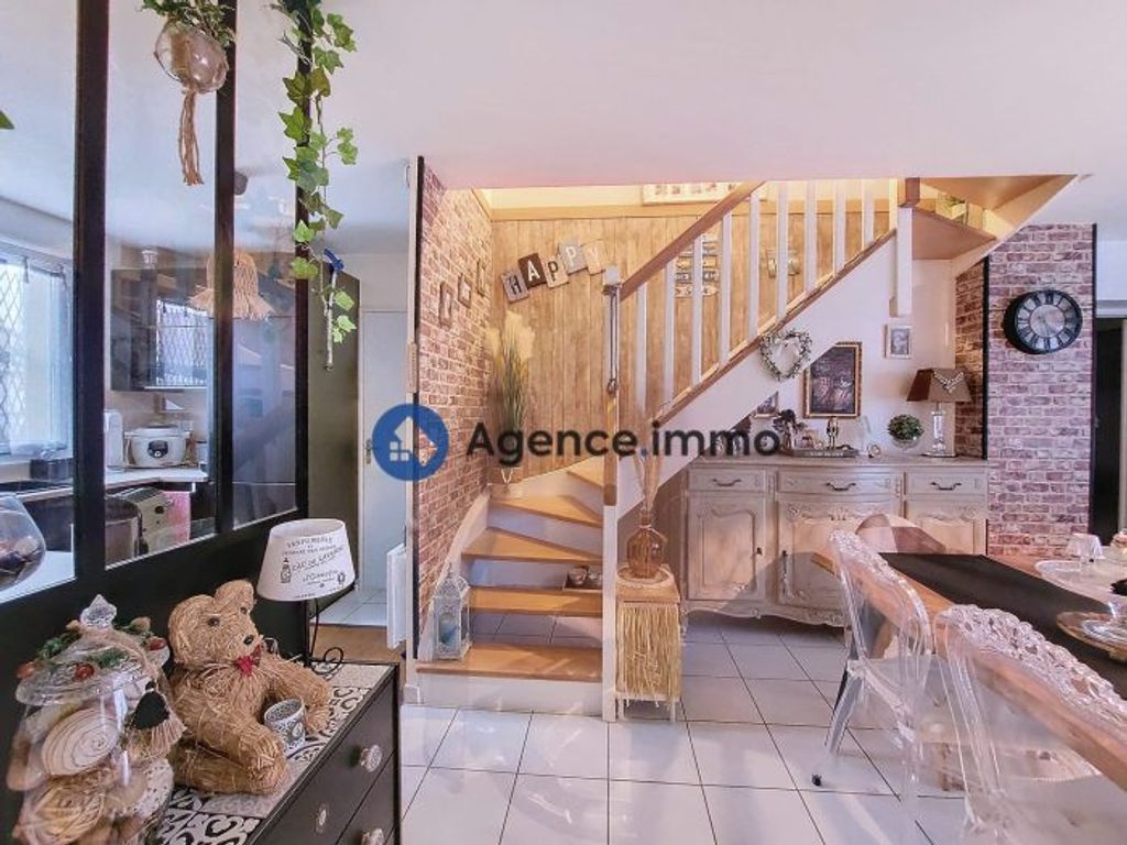 Achat maison à vendre 3 chambres 85 m² - Joué-lès-Tours