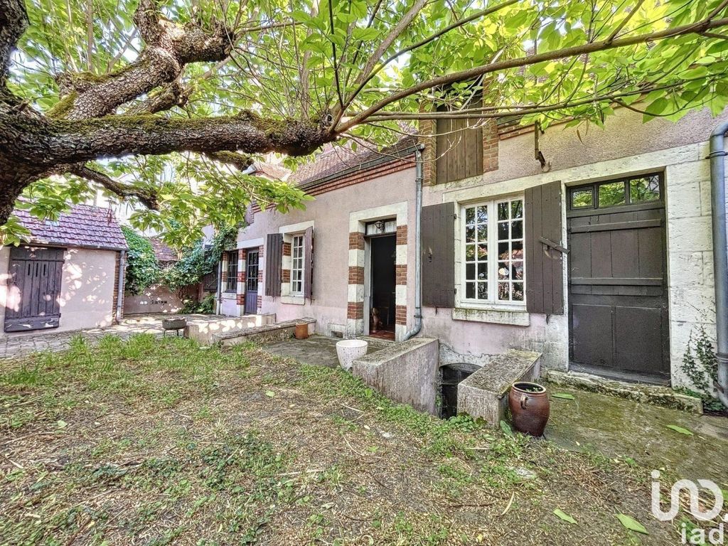 Achat maison à vendre 2 chambres 72 m² - Saint-Gondon
