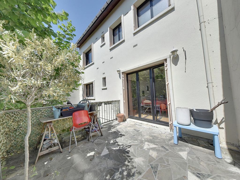 Achat maison à vendre 3 chambres 105 m² - Bry-sur-Marne