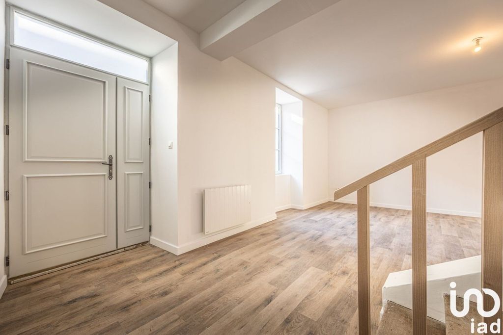 Achat maison à vendre 5 chambres 240 m² - Parthenay