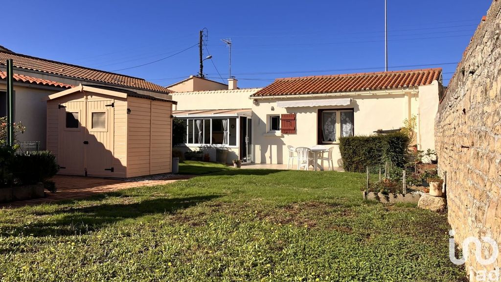 Achat maison à vendre 3 chambres 99 m² - Luçon