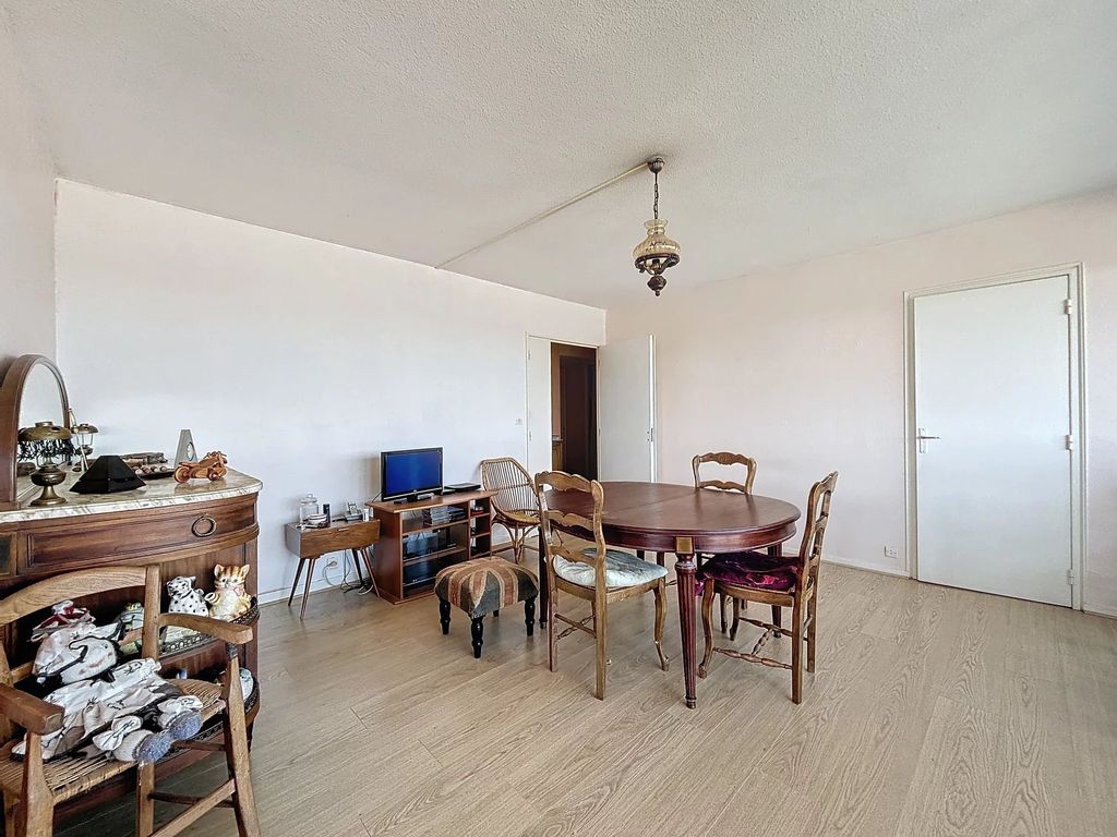 Achat appartement à vendre 4 pièces 81 m² - Élancourt