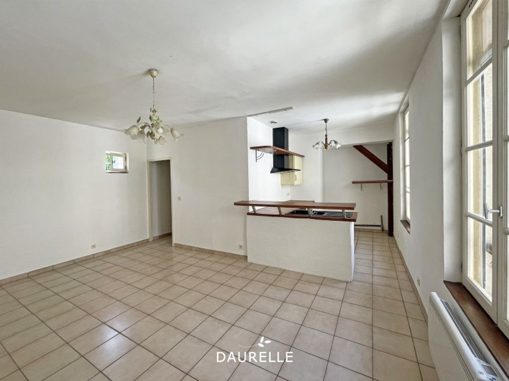 Achat appartement à vendre 2 pièces 53 m² - Tarascon