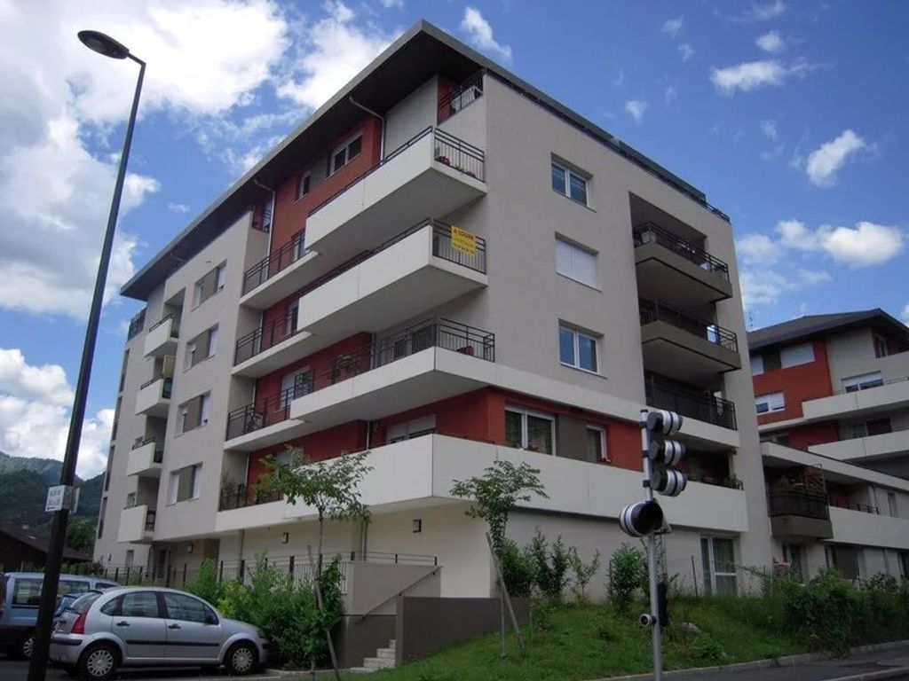 Achat appartement à vendre 3 pièces 62 m² - Cluses