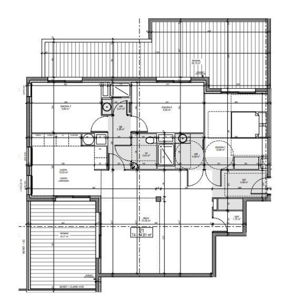 Achat appartement à vendre 4 pièces 95 m² - Saint-Raphaël