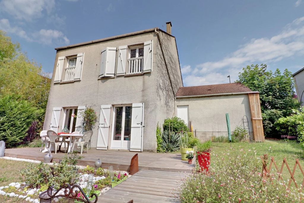 Achat maison à vendre 4 chambres 125 m² - Jouy-le-Moutier