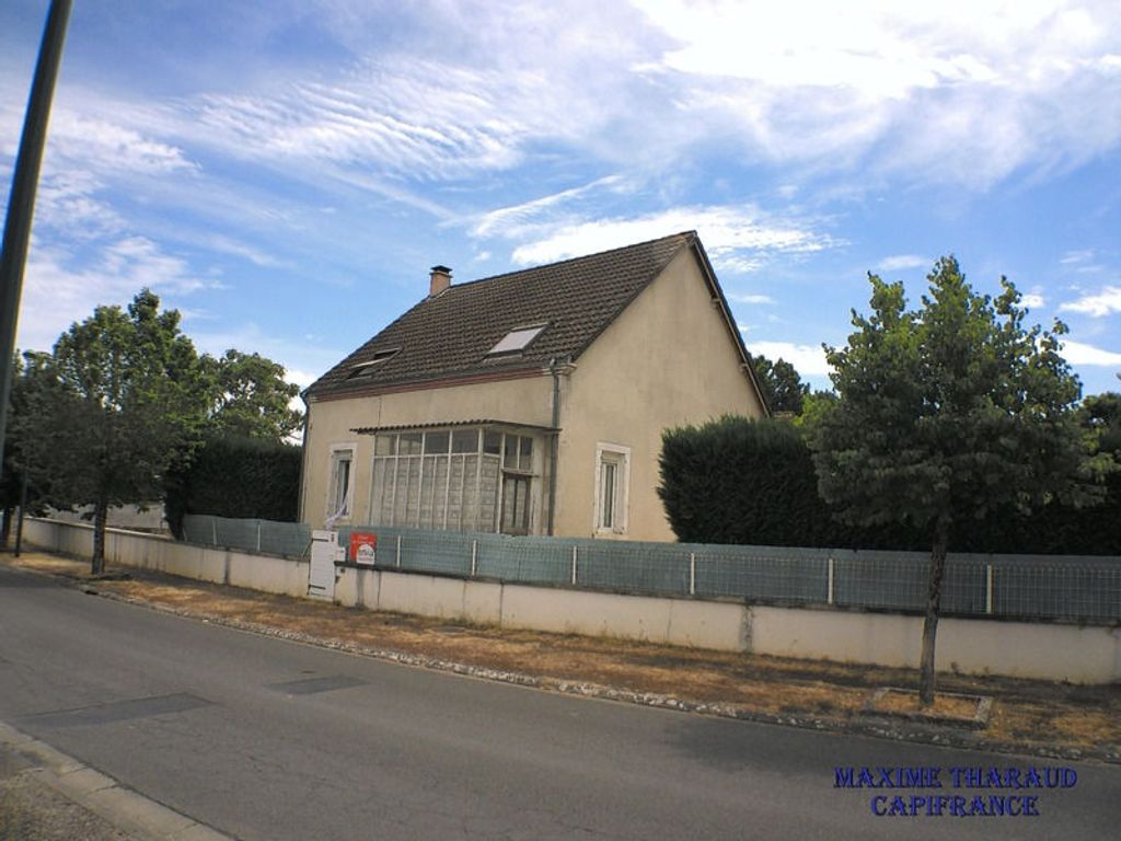 Achat maison à vendre 4 chambres 118 m² - Saint-Hilaire-de-Court