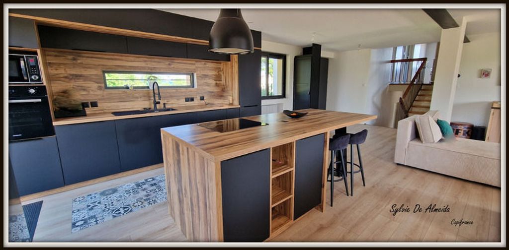 Achat maison à vendre 6 chambres 210 m² - Pont-de-Vaux