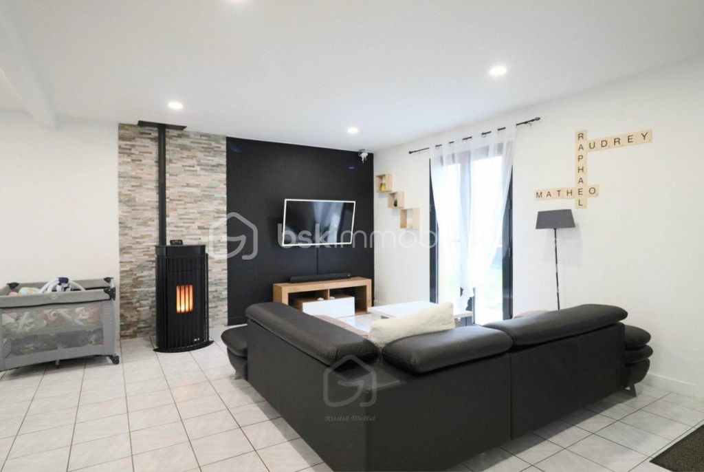 Achat maison à vendre 5 chambres 119 m² - Santeuil