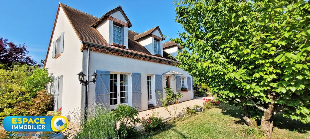 Achat maison à vendre 3 chambres 141 m² - Châteauneuf-sur-Loire