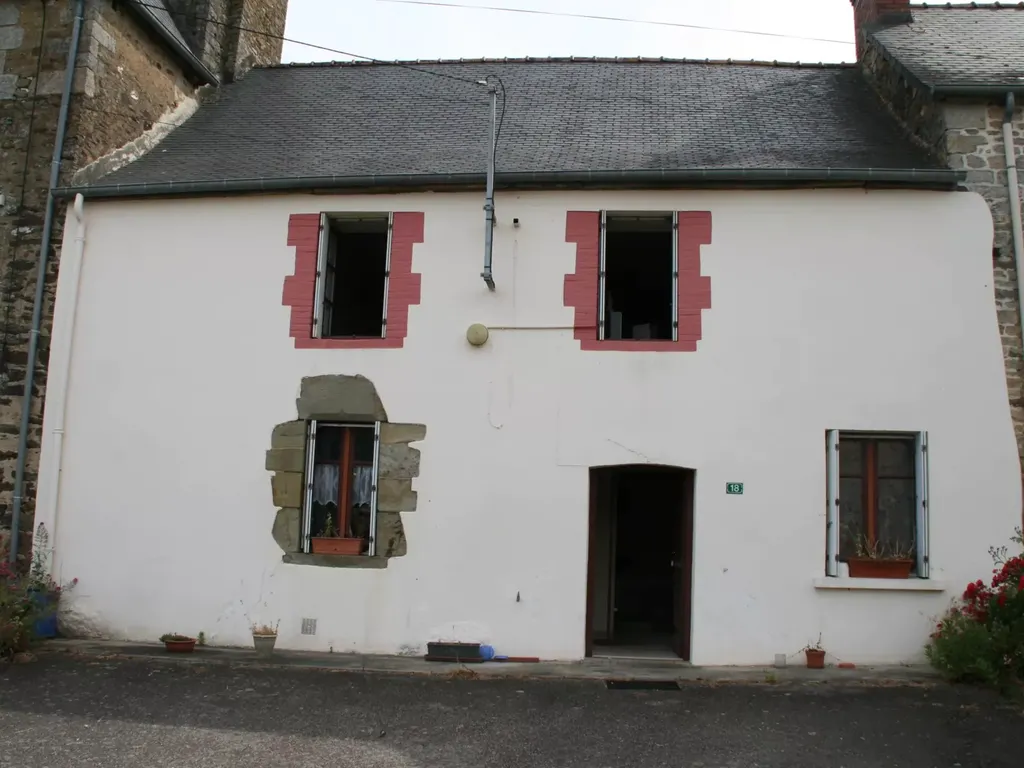 Achat maison à vendre 2 chambres 102 m² - Josselin