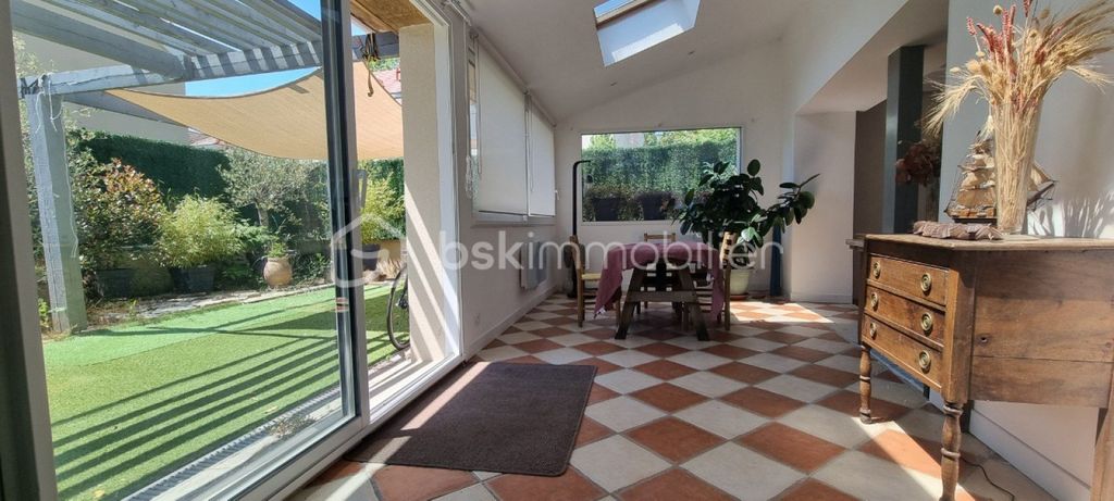 Achat maison à vendre 3 chambres 120 m² - Varennes-Jarcy