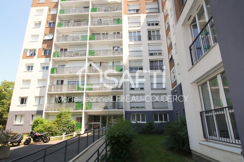 Achat appartement à vendre 4 pièces 80 m² - Viry-Châtillon