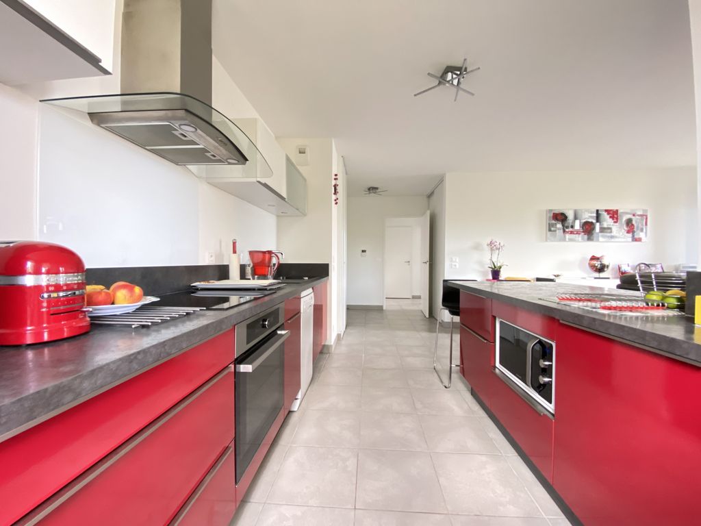 Achat appartement à vendre 3 pièces 63 m² - Fréjus