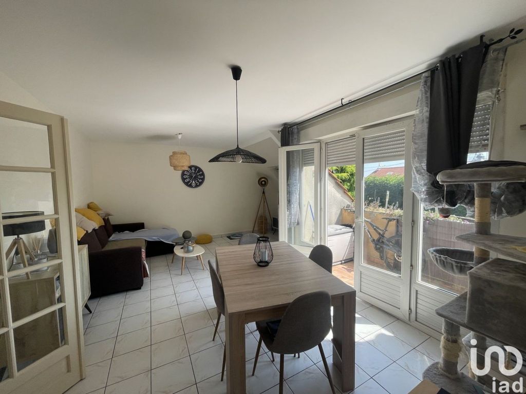 Achat appartement à vendre 4 pièces 69 m² - Villeneuve-le-Roi