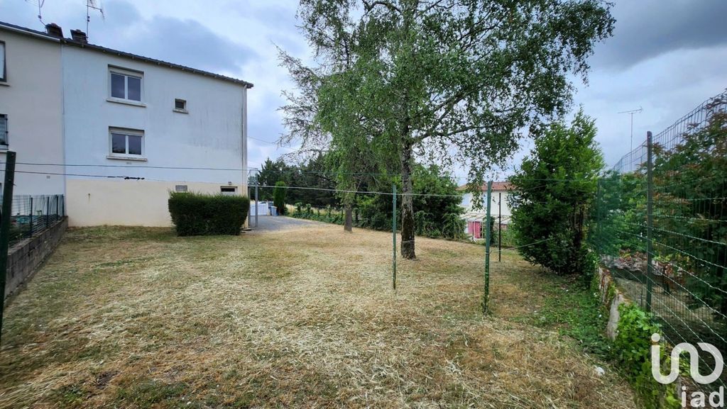 Achat maison à vendre 3 chambres 82 m² - Fontenay-le-Comte