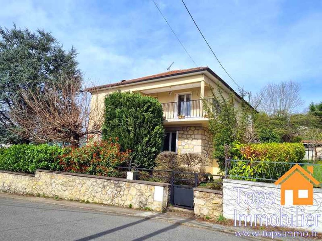 Achat maison à vendre 4 chambres 128 m² - Villefranche-de-Rouergue