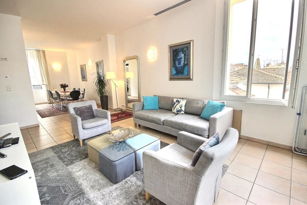 Achat appartement à vendre 5 pièces 108 m² - Cannes