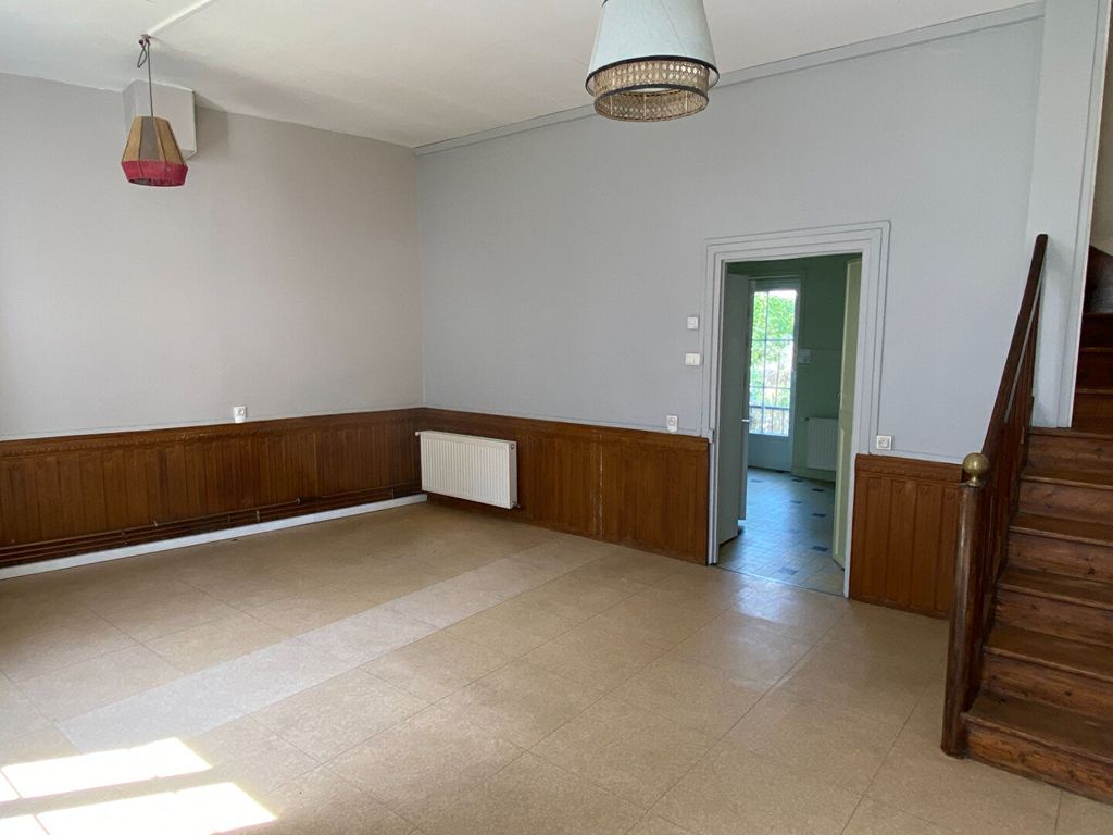 Achat maison à vendre 2 chambres 70 m² - Saint-Amand-Montrond