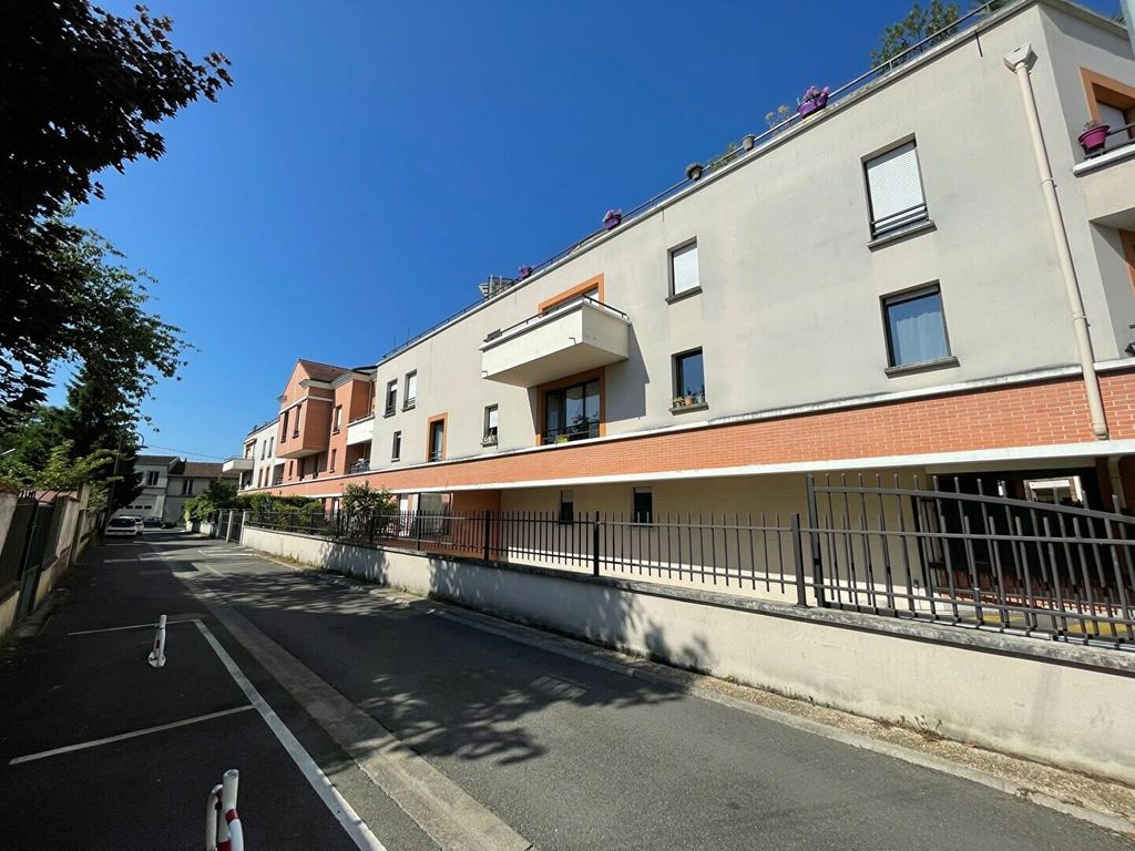 Achat appartement à vendre 2 pièces 48 m² - Neuilly-sur-Marne