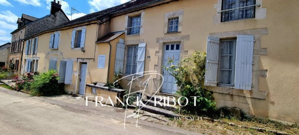 Achat maison à vendre 6 chambres 252 m² - Noyers