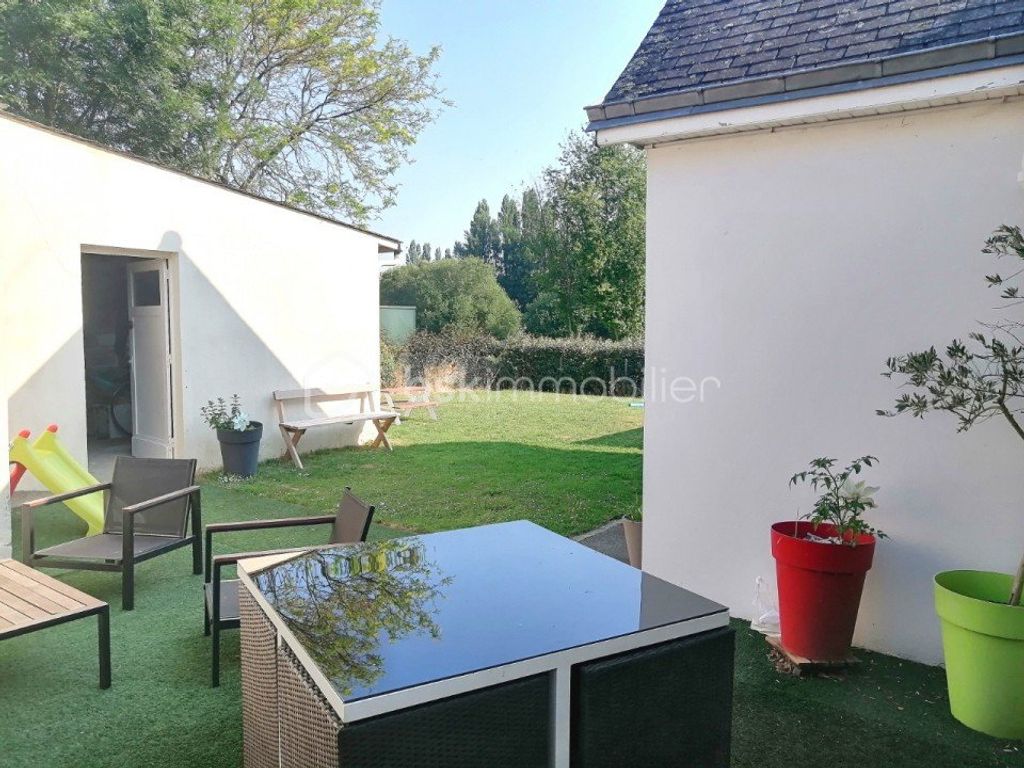 Achat maison à vendre 3 chambres 120 m² - Saint-Ouën-des-Toits