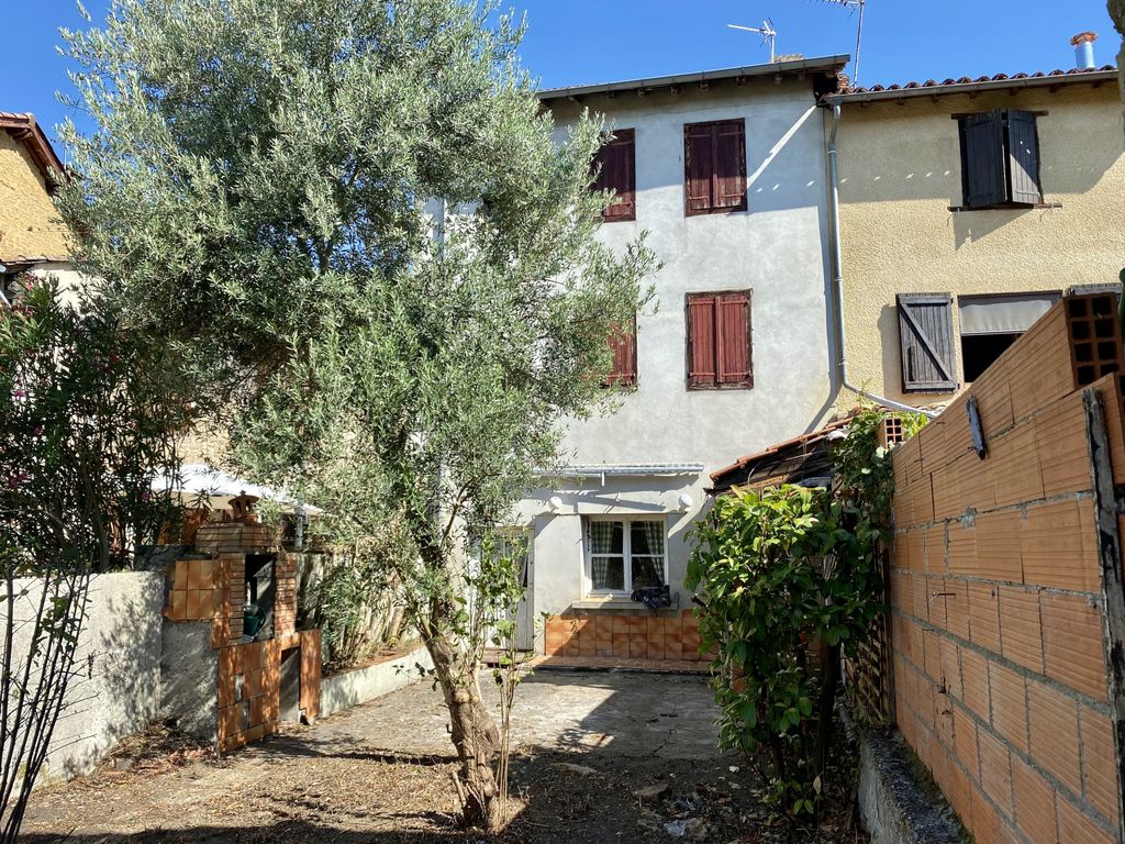 Achat maison à vendre 2 chambres 171 m² - Cassagnabère-Tournas