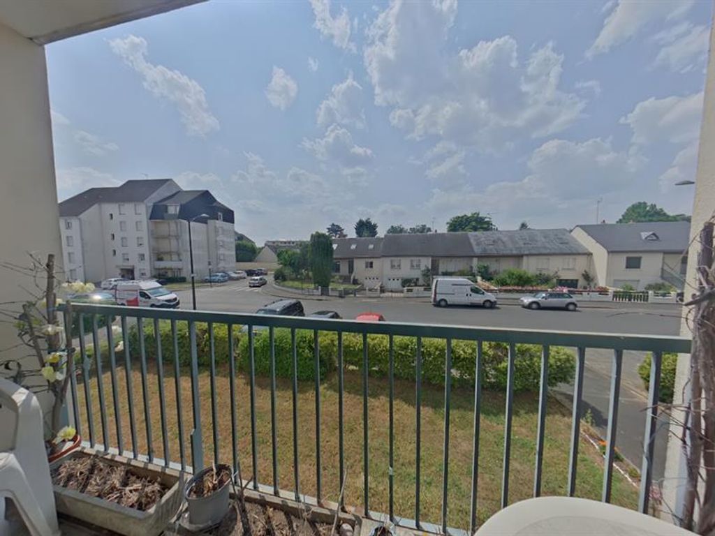 Achat appartement à vendre 5 pièces 96 m² - Saint-Cyr-sur-Loire