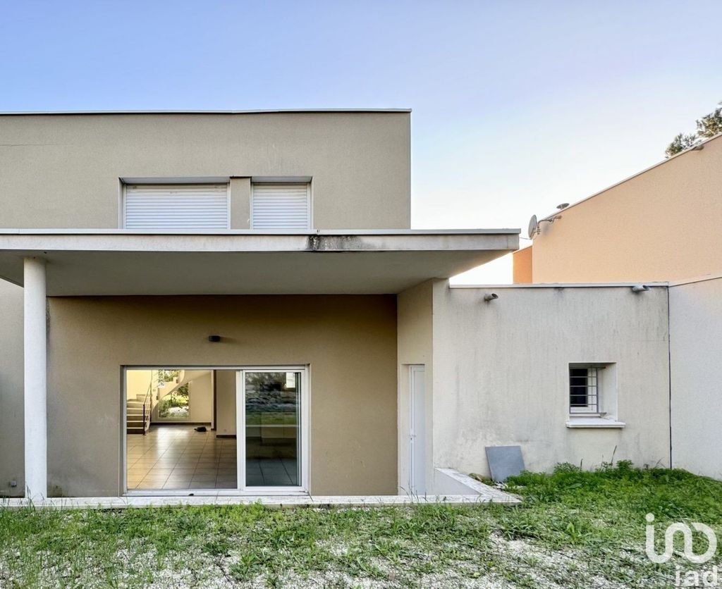 Achat maison à vendre 2 chambres 78 m² - Nîmes