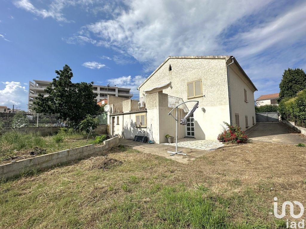 Achat maison à vendre 5 chambres 189 m² - Penta-di-Casinca