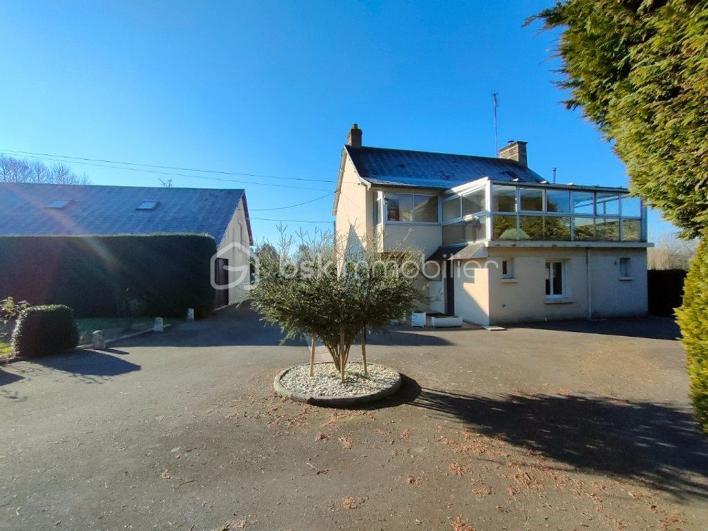 Achat maison à vendre 4 chambres 120 m² - Isigny-le-Buat
