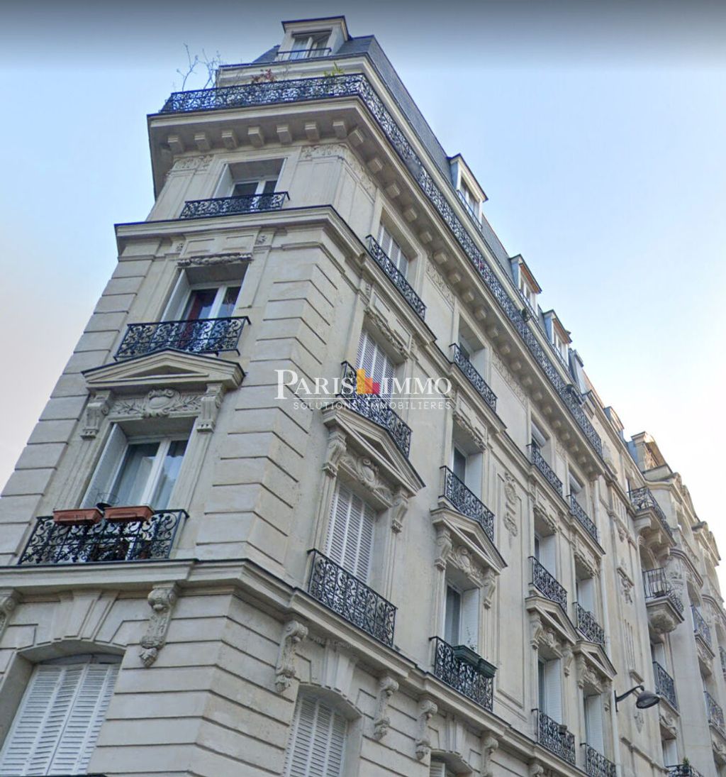 Achat appartement à vendre 2 pièces 32 m² - Paris 18ème arrondissement