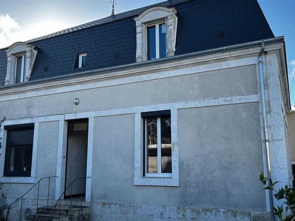 Achat maison à vendre 4 chambres 135 m² - Saint-Août
