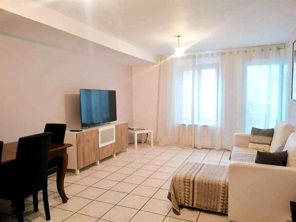 Achat appartement à vendre 4 pièces 107 m² - Saint-Chamond