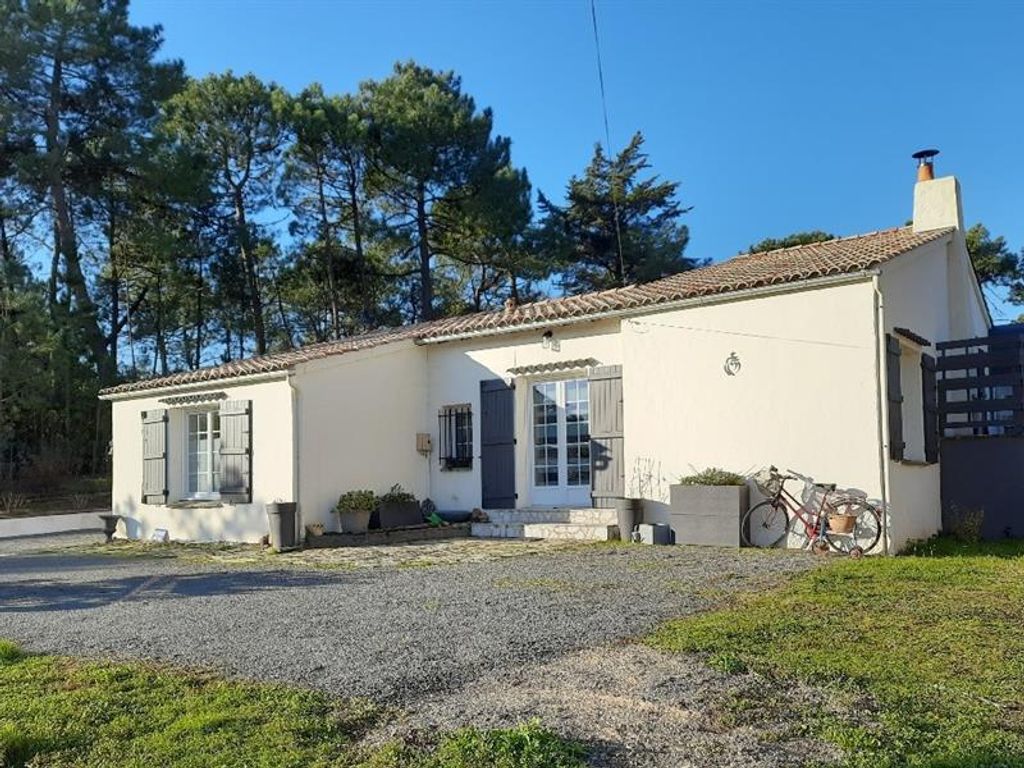 Achat maison à vendre 3 chambres 124 m² - Saint-Hilaire-de-Riez