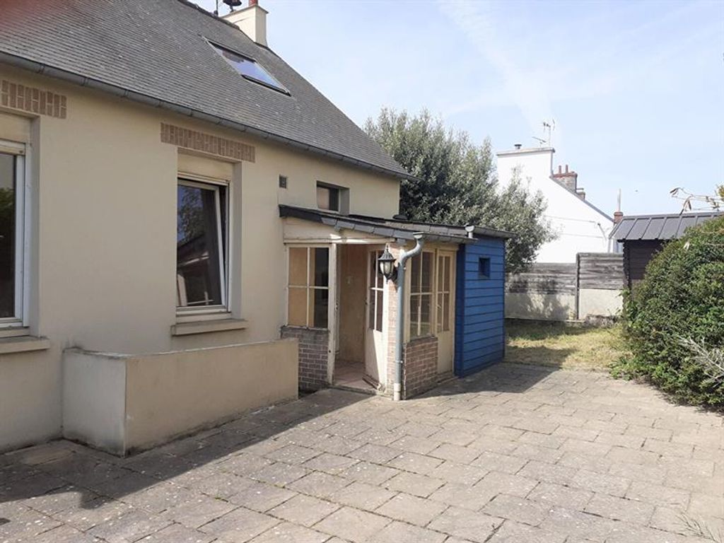 Achat maison à vendre 2 chambres 75 m² - Saint-Brieuc