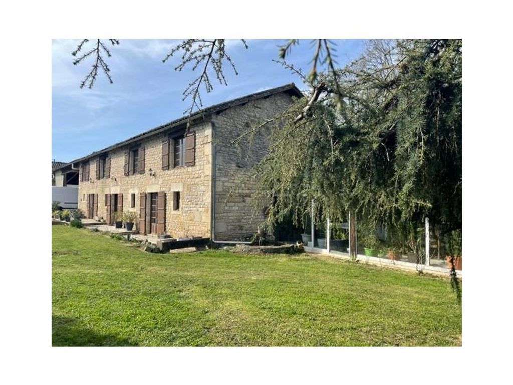 Achat maison à vendre 3 chambres 276 m² - Montjean