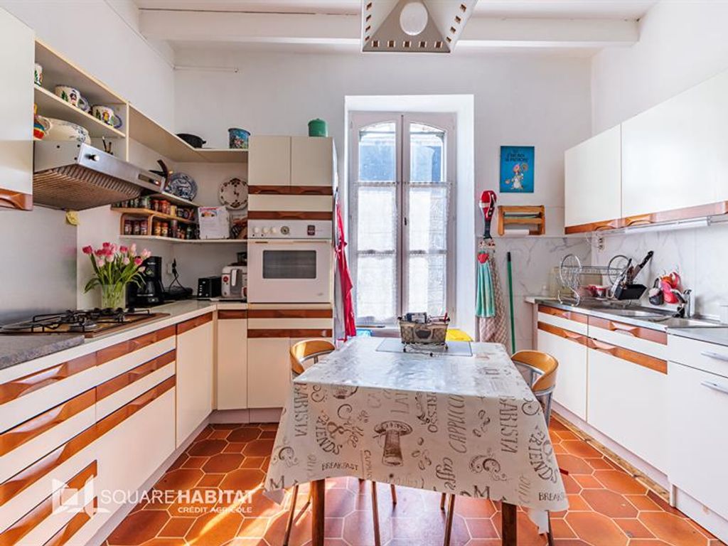 Achat maison à vendre 4 chambres 190 m² - La Roche-sur-Yon