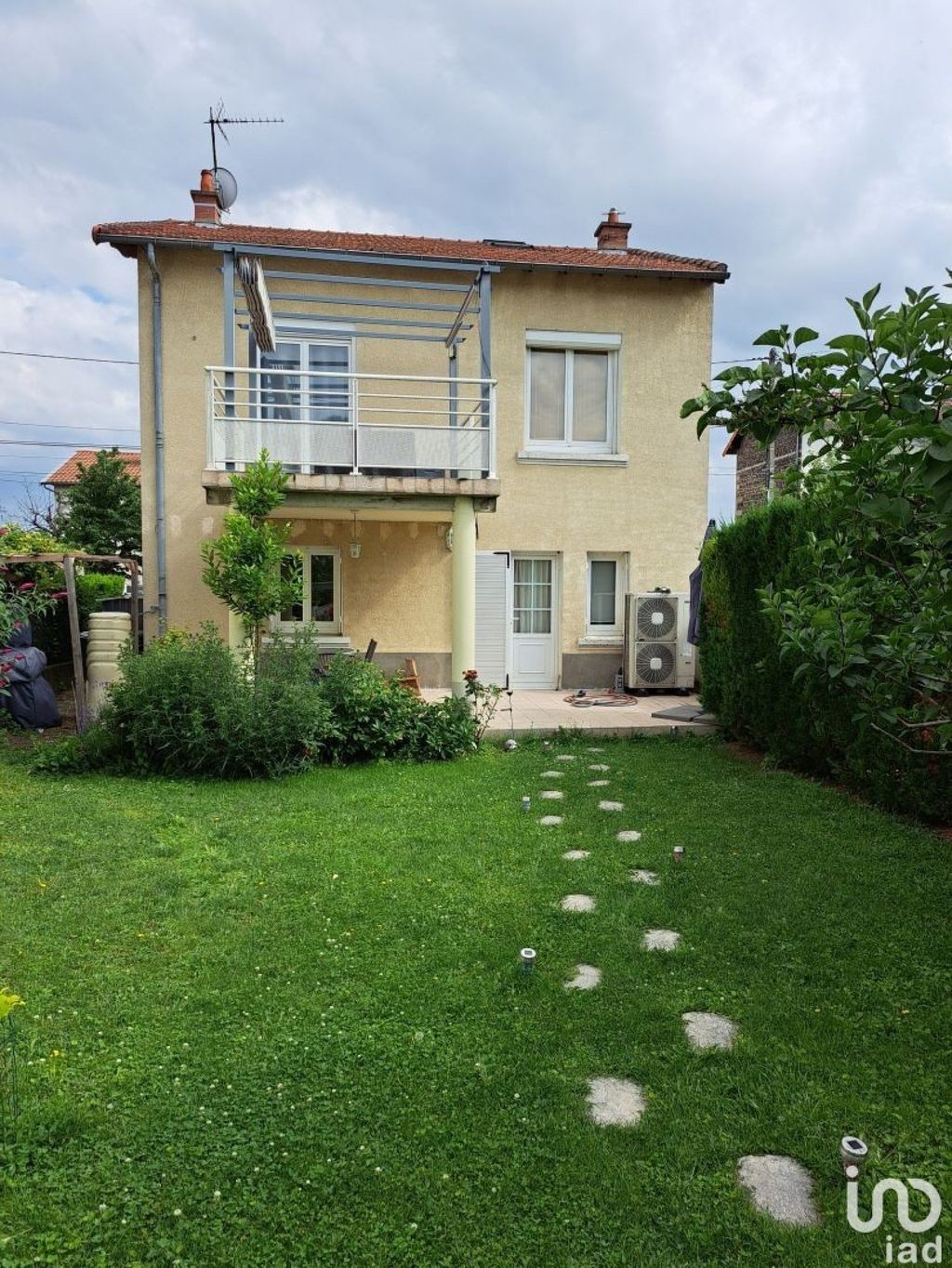 Achat maison à vendre 3 chambres 130 m² - Clermont-Ferrand