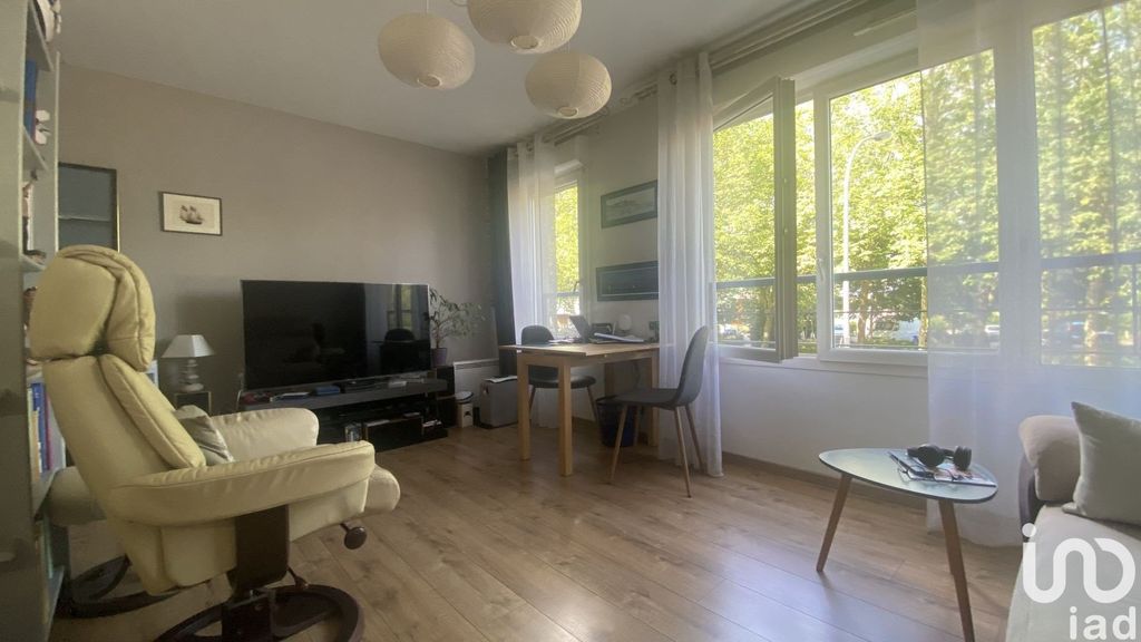 Achat appartement à vendre 2 pièces 47 m² - Trappes