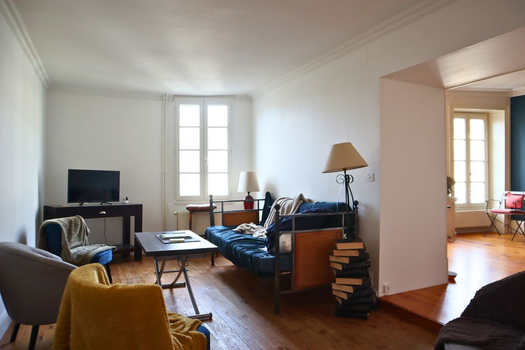 Achat maison à vendre 2 chambres 147 m² - Cognac