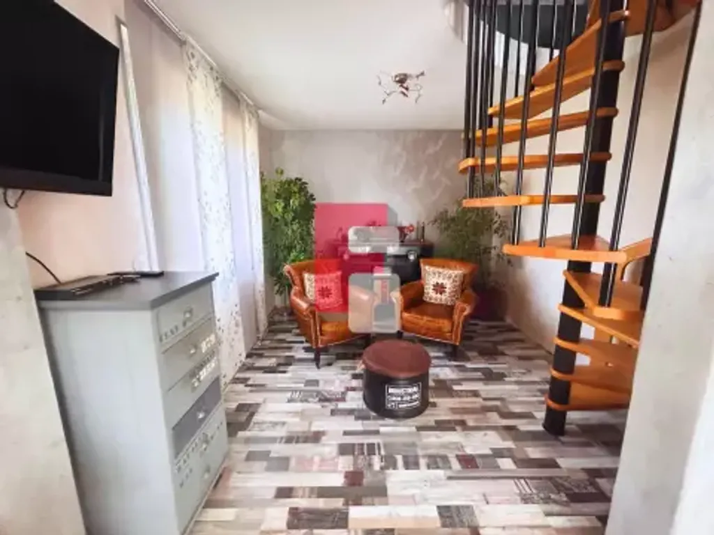 Achat maison à vendre 3 chambres 120 m² - La Rivière-de-Corps