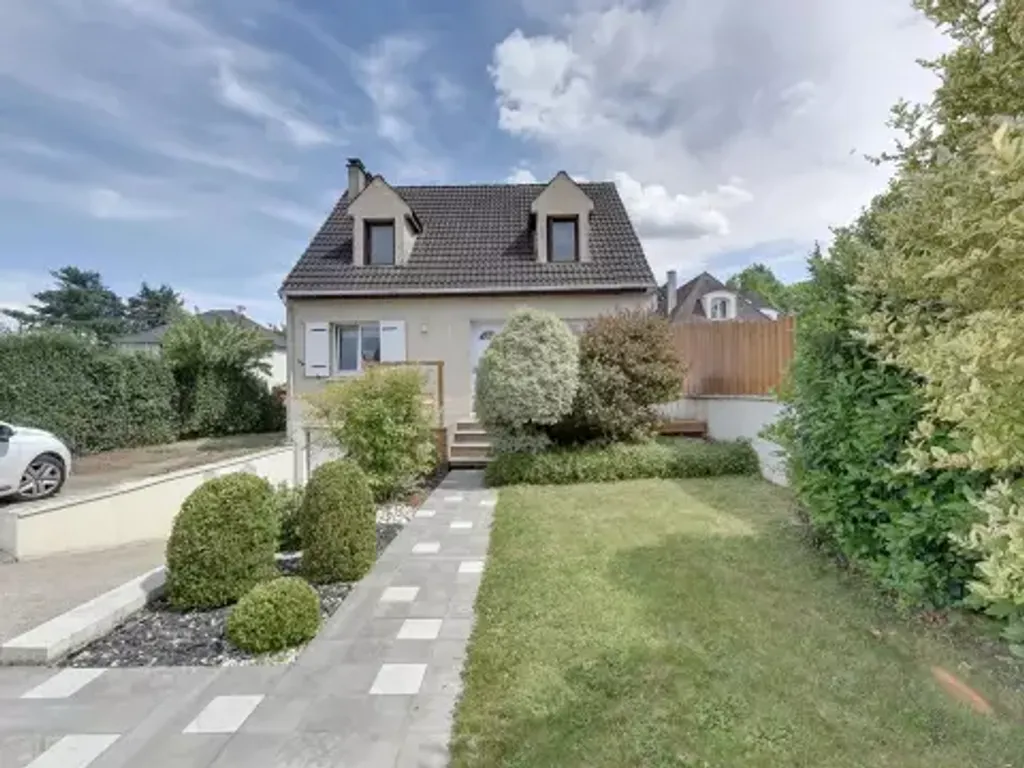 Achat maison à vendre 3 chambres 94 m² - Voisins-le-Bretonneux