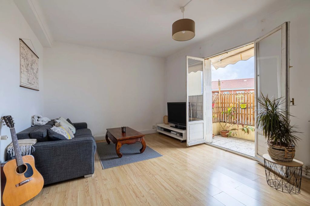Achat appartement à vendre 3 pièces 67 m² - Nice